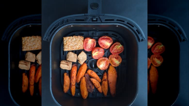 tomatoes in air fryer