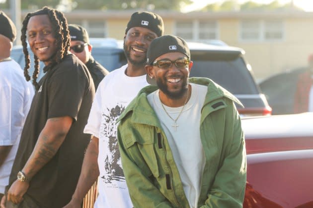 Kendrick Lamar Films Video for Drake Diss Track 'Not Like Us' in Compton