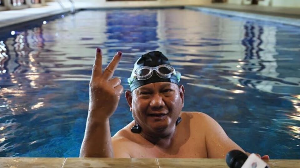 Prabowo Subianto in the pool at his mansion in South Jakarta. - Partai Probawo-Gibran