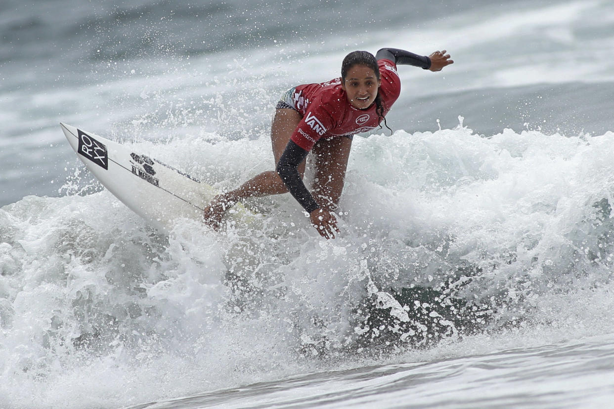 Vahine Fierro remporte le Tahiti Pro