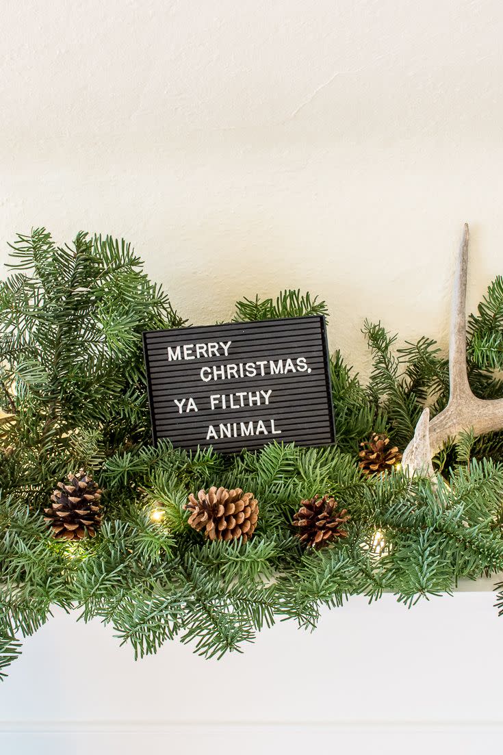 Christmas Mantel Letterborad