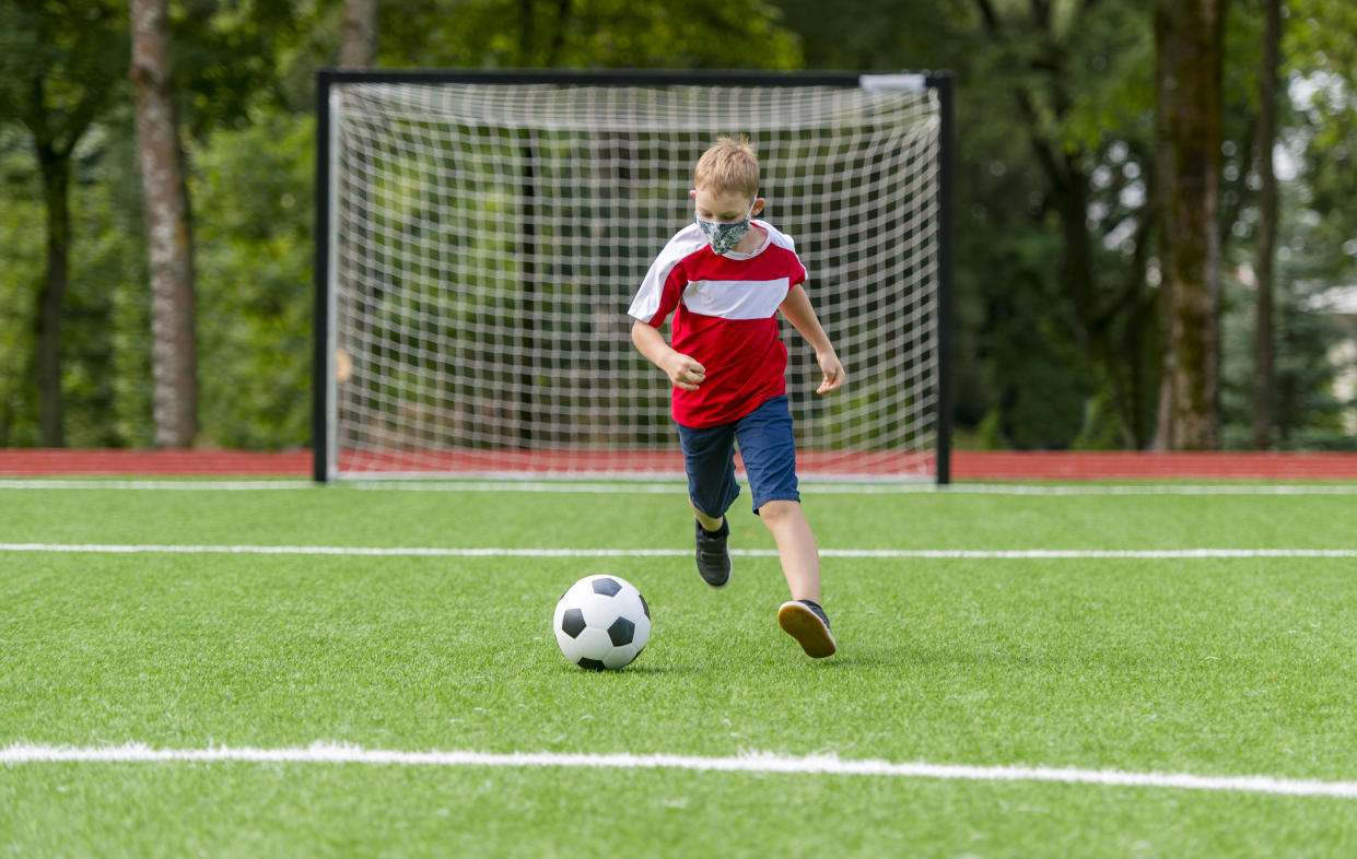 Think twice before posting photos of your kids on social media. It could lead to identity theft. (Photo: Getty)