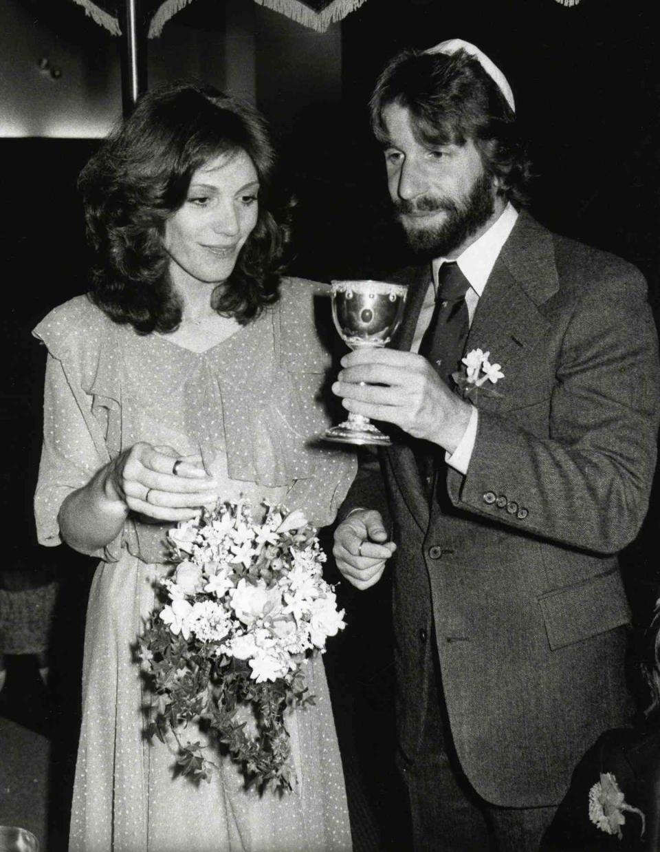 Henry Winkler and Stacey Weitzman gets married circa 1978 in New York City