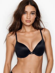 black push-up bra