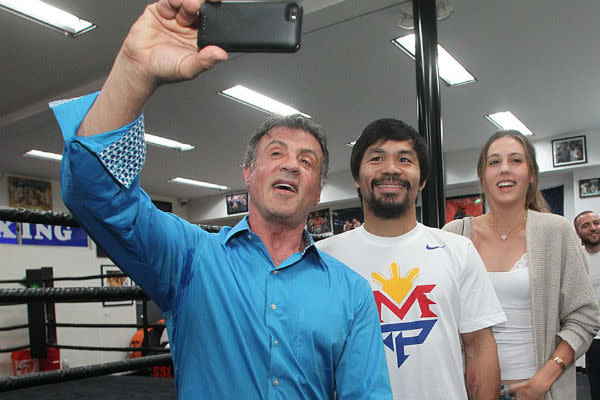 Pacquiao recebe apoio de Silverter Stallone semanas antes de luta com Mayweather