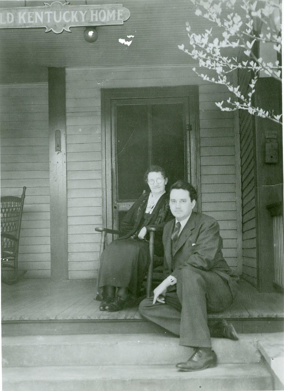 Author Thomas Wolfe is seen here with his mother Julia.