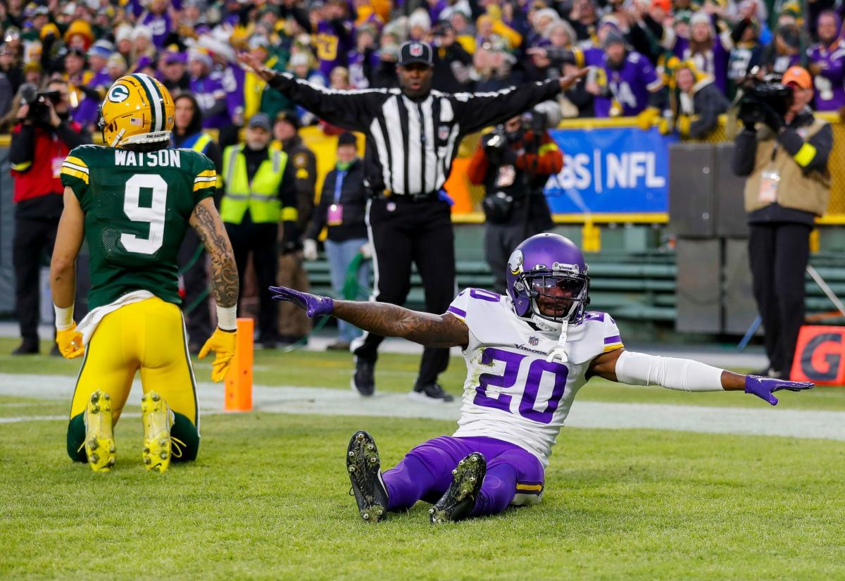 Minnesota Vikings cornerback Duke Shelley (20) pursues a play on defense  against the Detroit Lions during an NFL football game, Sunday, Dec. 11,  2022, in Detroit. (AP Photo/Rick Osentoski Stock Photo - Alamy