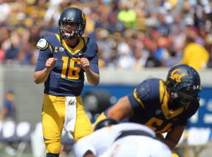 Sep 5, 2015; Berkeley, CA, USA; California Golden Bears quarterback Jared Goff (16) calls out a play against the Grambling State Tigers during the first quarter at Memorial Stadium. Mandatory Credit: Kelley L Cox-USA TODAY Sports