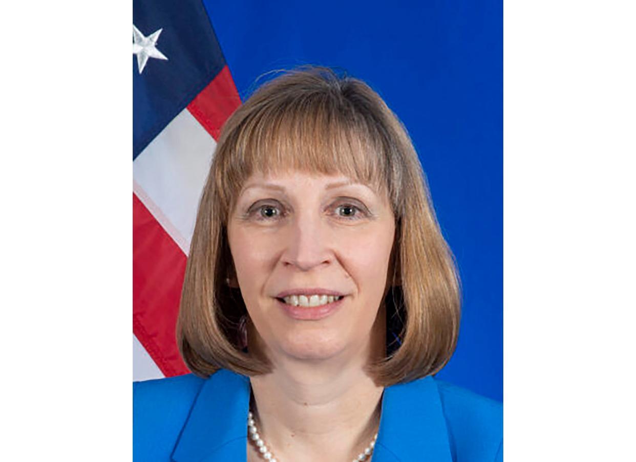 Barberton native Lynne M. Tracy, a graduate of the University of Akron, is the new U.S. ambassador to Russia. The Senate voted Wednesday to confirm her only hours before Ukrainian President Volodymyr Zelenskyy was expected to arrive in Washington, D.C., for a historic visit.