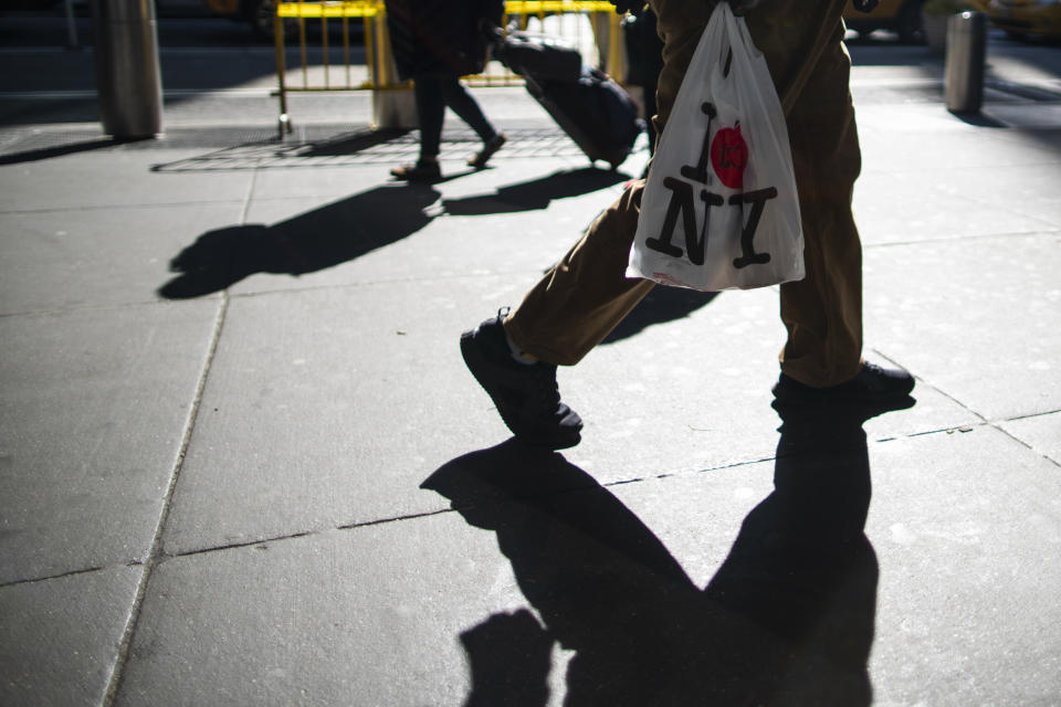 New York's ban on single-use plastic bags went into effect March 1, but enforcement is being delayed, due to the ongoing coronavirus pandemic. (Photo: Eduardo Munoz Alvarez via Getty Images)