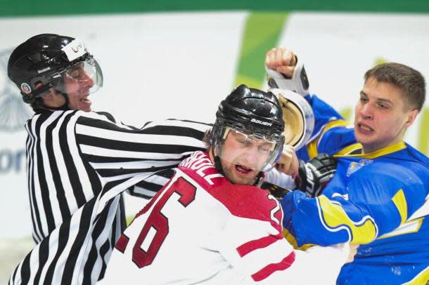 Canada blanks the Ukraine 11-0 at the Universiade in Italy - Photo by Federico Modica