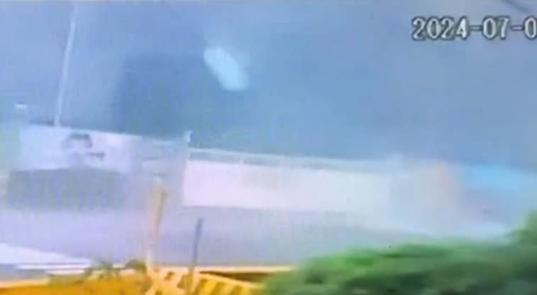 強風吹倒鷹架大規模坍塌　壓科技廠員工釀2死3傷