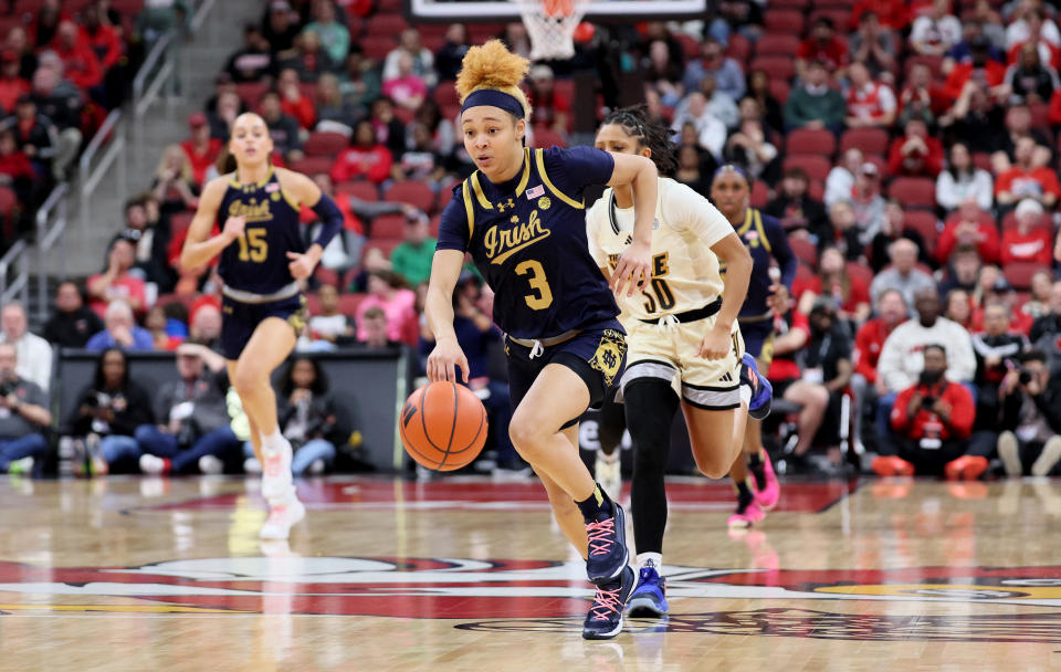 LOUISVILLE, KENTUCKY – FEBRUARY 08: Hannah Hidalgo #3 of the Notre Dame Fighting Irish dribbles the ball against the Louisville Cardinals during the second half at KFC YUM! Center on February 08, 2024 in Louisville, Kentucky. (Photo by Andy Lyons/Getty Images)