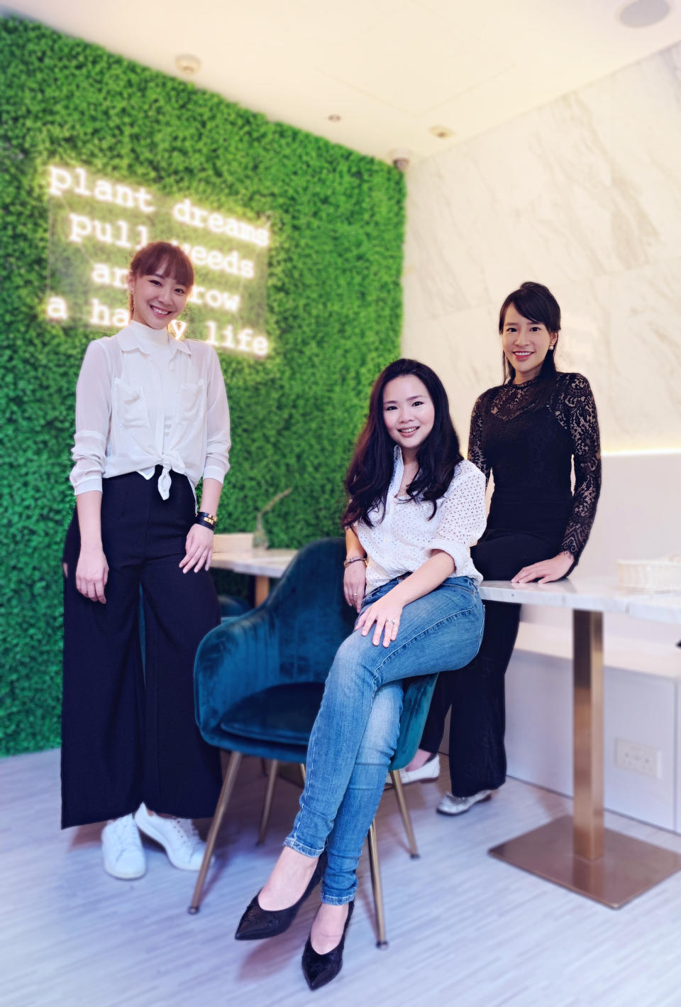 (L to R) Julie Tan, Cassandra Riene Tan and Serene Tan