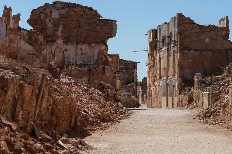 España; Guerra Civil Española; Ruinas; cementerio; mundo; Belchite; Zaragoza