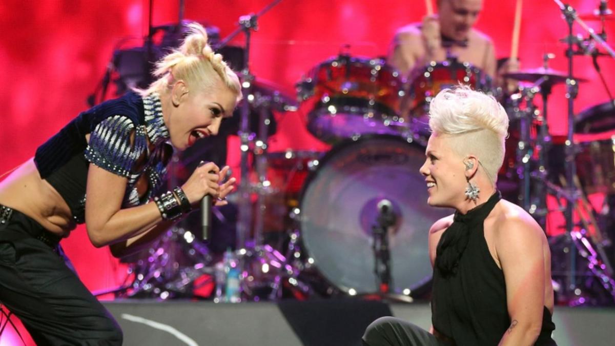 Gwen Stefani Joins Pink On Stage For Surprise Punk Pop Performance Of