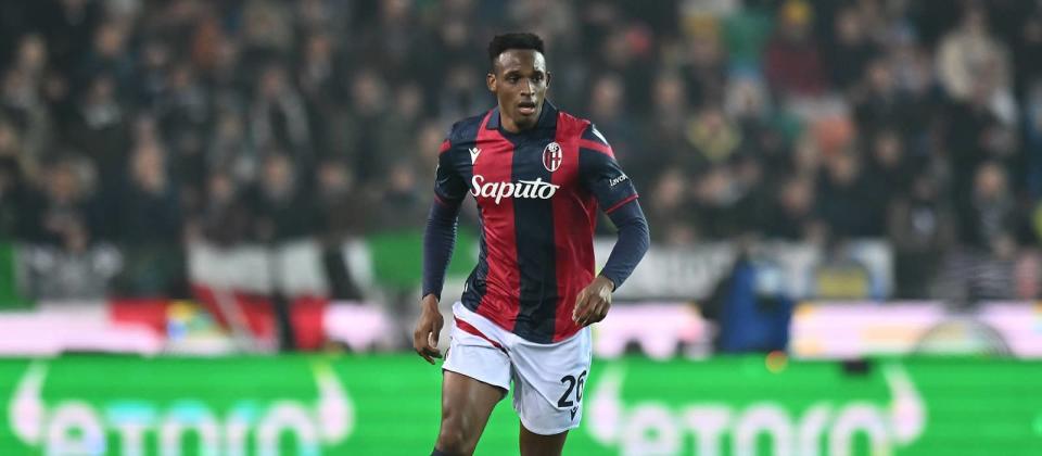 Bournemouth set to rival Manchester United for Bologna defender Jhon Lucumí