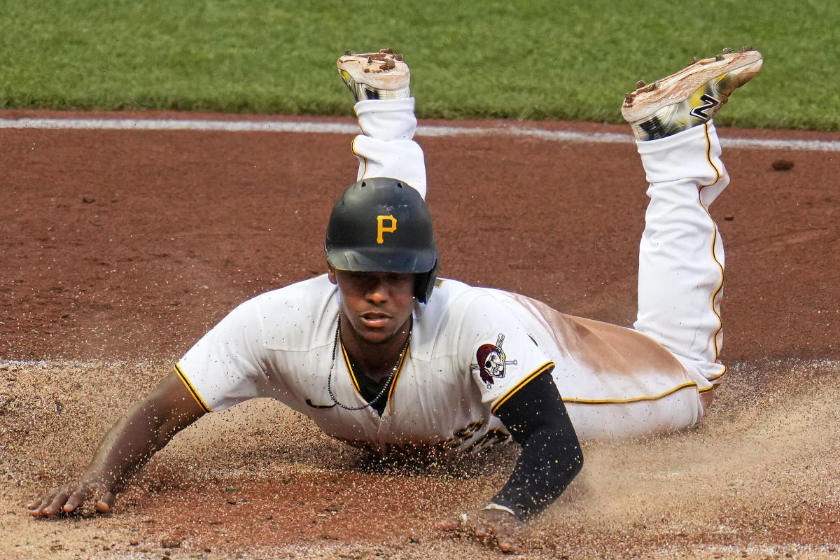 Ke'Bryan Hayes' Big Night Not Enough For Pirates in 6-5 Loss to