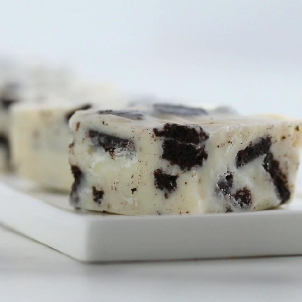 Cookies 'N' Cream 3-Ingredient Fudge