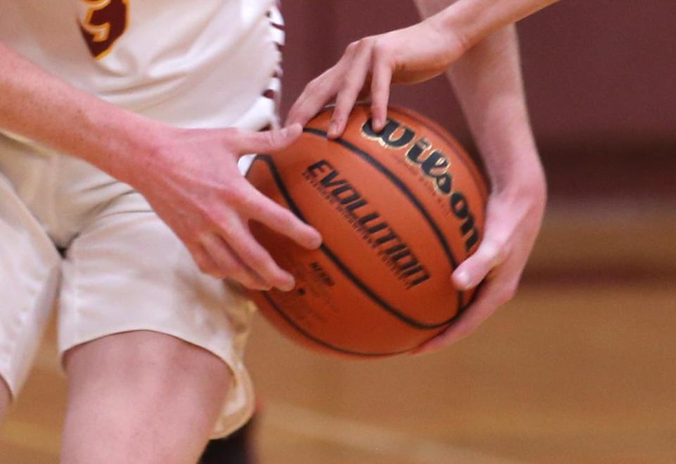 Creswell boys at Junction City Jan.4, 2022. 