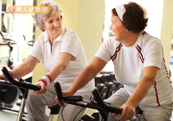 運動好處多，除可增加心肺功能外，更能燃燒脂肪輔助減重。