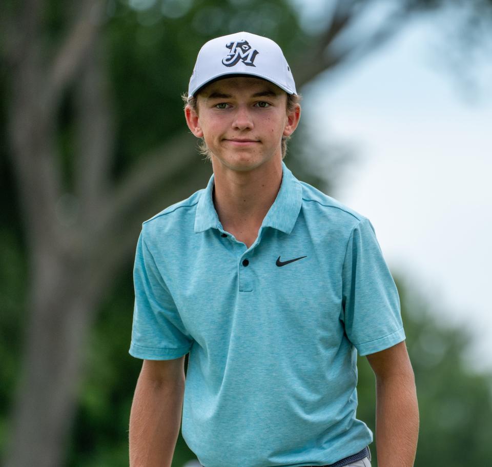 Miles Russell, de 15 años, hace su debut en el PGA Tour, pero no logra jugar el fin de semana durante la segunda ronda del Rocket Mortgage Classic en el Detroit Golf Club en Detroit el viernes 28 de junio de 2024.