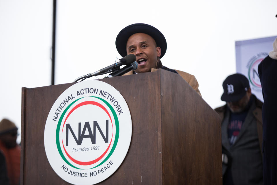 Rashad Robinson, Executive Director, Color of Change, addresses the crowd at the We Shall Not Be Moved march in Washington D.C. (Photo: Cheriss May/NurPhoto via Getty Images)