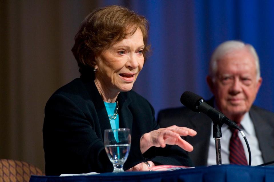 PHOTO: Rosalynn Carter, left, and her husband former President Jimmy Carter update donors about current activities of the Carter Center in Atlanta, April 23, 2010.  (John Amis/AP)