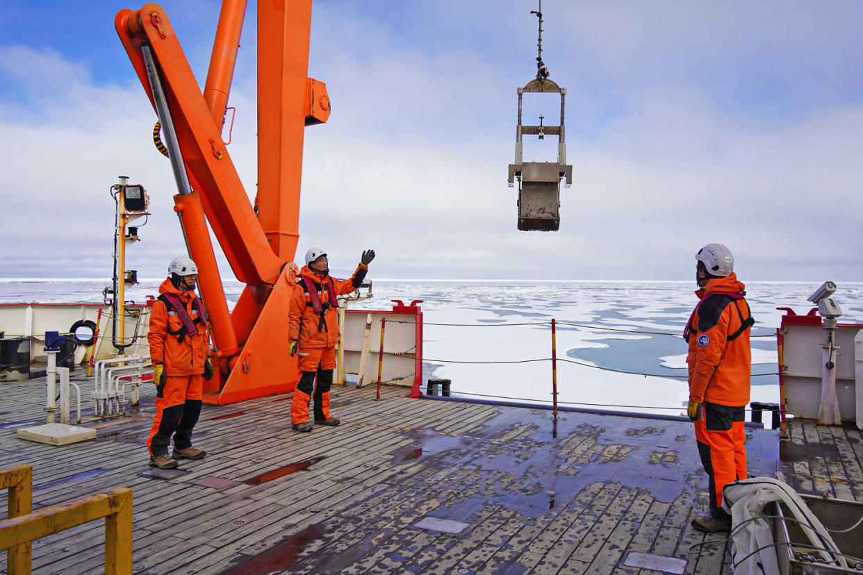 Members of China's Arctic Ocean scientific expedition team (Wei Hongyi / Xinhua via Getty Images file)