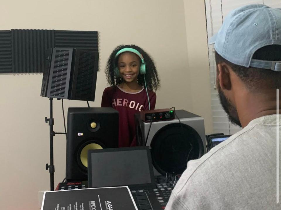 Javoris Hollingsworth with his young daughter, Gracie, the namesake for the YouTube show