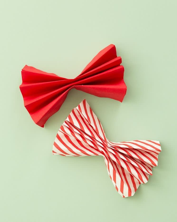 napkin folding idea like bowtie