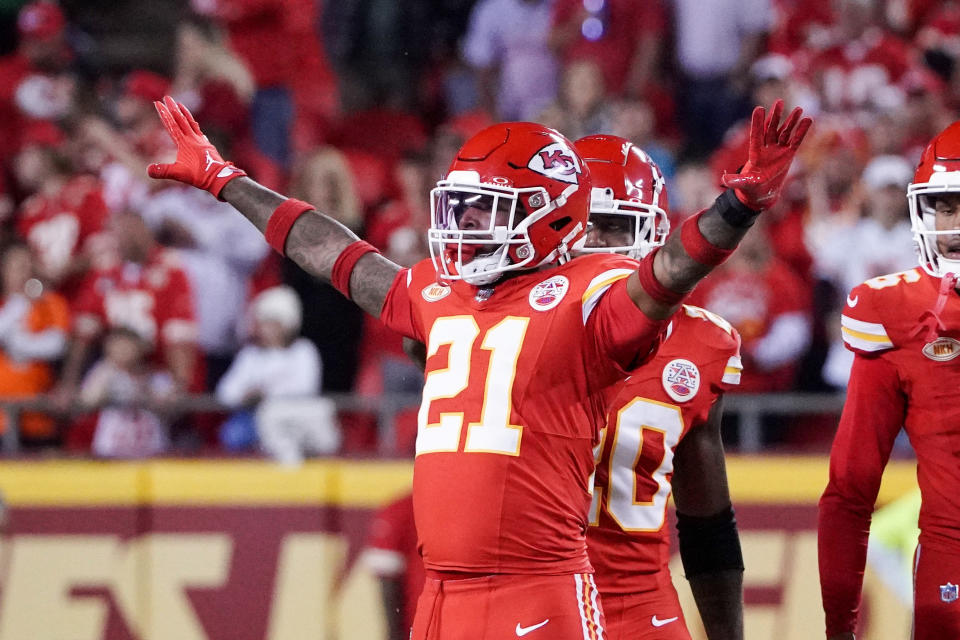 Oct 12, 2023; Kansas City, Missouri, USA; Kansas City Chiefs safety Mike Edwards (21) celebrates after a play against the <a class="link " href="https://sports.yahoo.com/nfl/teams/denver/" data-i13n="sec:content-canvas;subsec:anchor_text;elm:context_link" data-ylk="slk:Denver Broncos;sec:content-canvas;subsec:anchor_text;elm:context_link;itc:0">Denver Broncos</a> during the game at GEHA Field at Arrowhead Stadium. Mandatory Credit: Denny Medley-USA TODAY Sports