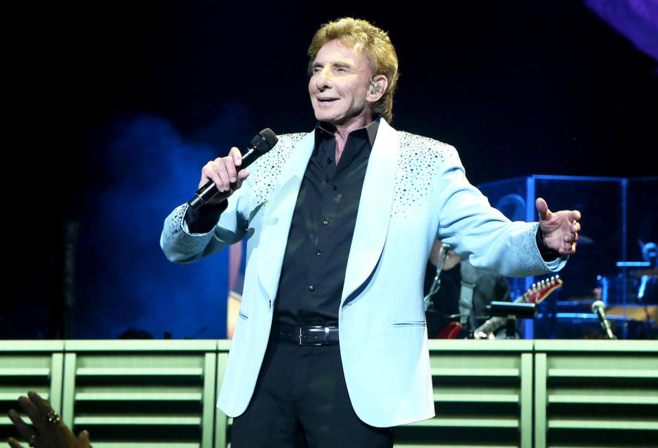 Barry Manilow  (Bruce Glikas / Getty Images)