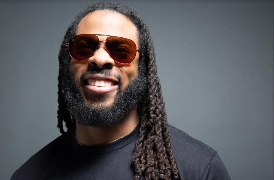 What's the key to selling a celebrity brand? Commitment! You can tell this NFL football great really <a href="https://sherman-shades.lucyd.co/richard-sherman-49ers?goal=0_c58b6b5a17-1f6bf4ca50-61254945&amp;mc_cid=1f6bf4ca50&amp;mc_eid=8242049317" target="_blank" rel="noopener noreferrer">loves the shades that he's wearing</a>. He's so happy!&nbsp;