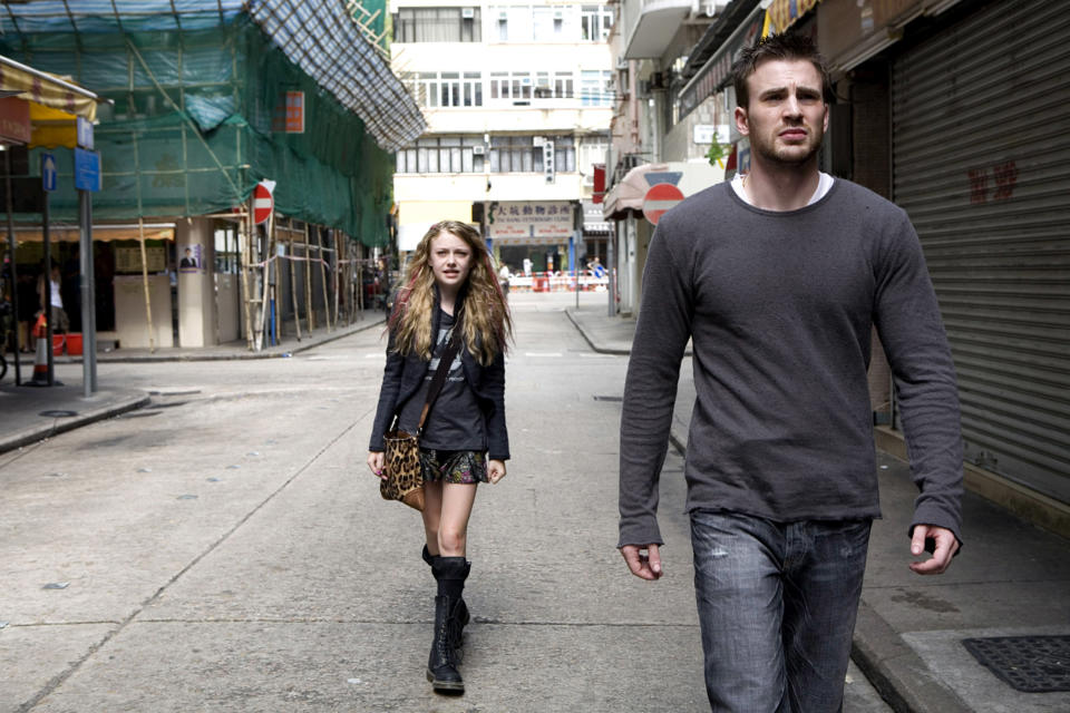 Dakota Fanning and Chris Evans in “Push”