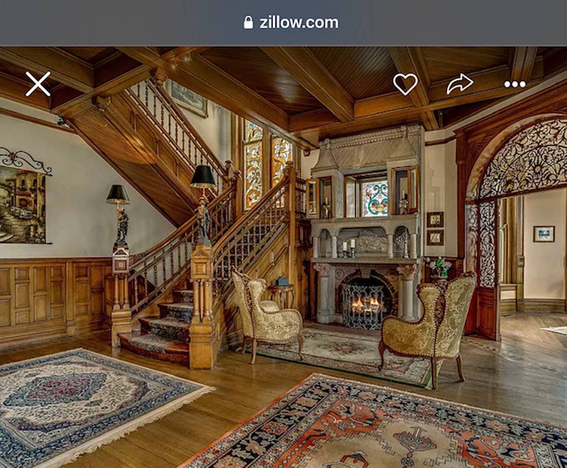 Foyer Screen grab from Zillow