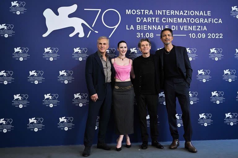 Christoph Waltz, Rachel Brosnahan, Willem Dafoe y Benjamin Bratt fueron invitados al festival con motivo del estreno del film Dead For A Dollar