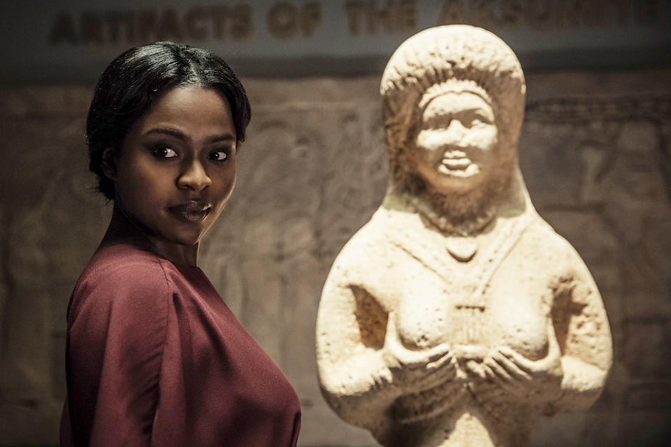 <p>Yetide Badaki as Bilqui in Starz’ <i>American Gods</i>.<br><br>(Photo: Starz) </p>