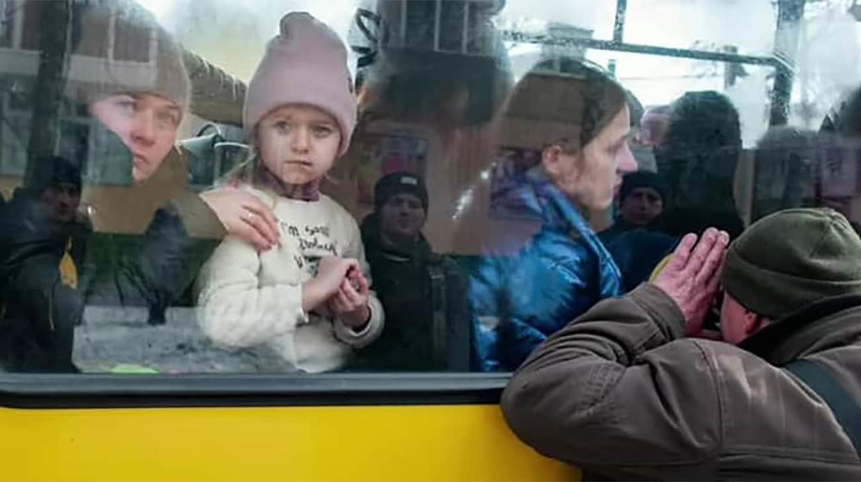 Evacuation. Stock photo: State Emergency Service of Ukraine