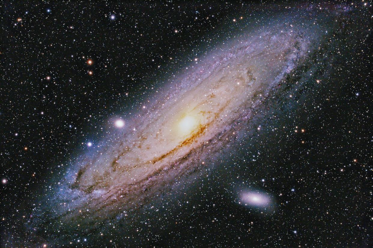 M31 Andromeda Galaxy NGC 224 (Illustration Getty Images)
