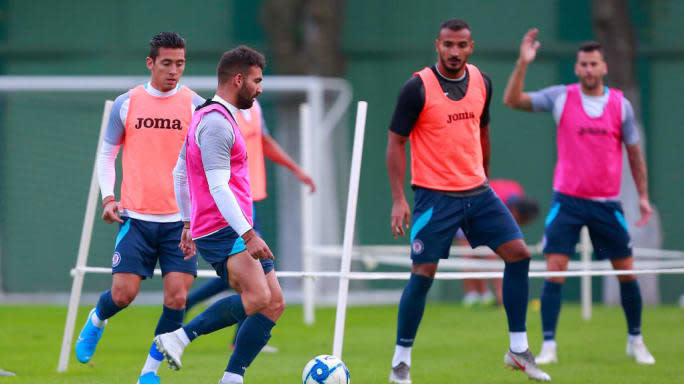 Cruz Azul Training Session