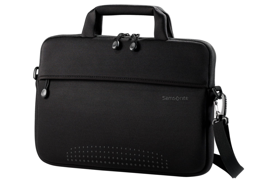 Samsonite Aramon Laptop Shuttle, Black, 13-Inch. (PHOTO: Amazon Singapore)