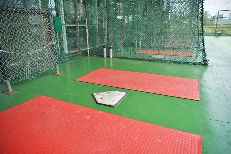 20210717-新竹Keep棒壘球打擊場於13日起恢復營業，歇業近兩個月，業者趁著空檔將場地翻修更新。（盧逸峰攝）
