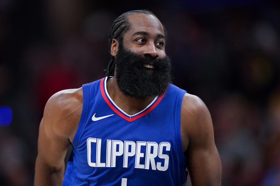 INDIANAPOLIS, INDIANA - DECEMBER 18: James Harden #1 of the Los Angeles Clippers jogs across the court in the first quarter against the Indiana Pacers at Gainbridge Fieldhouse on December 18, 2023 in Indianapolis, Indiana. NOTE TO USER: User expressly acknowledges and agrees that, by downloading and or using this photograph, User is consenting to the terms and conditions of the Getty Images License Agreement. (Photo by Dylan Buell/Getty Images)