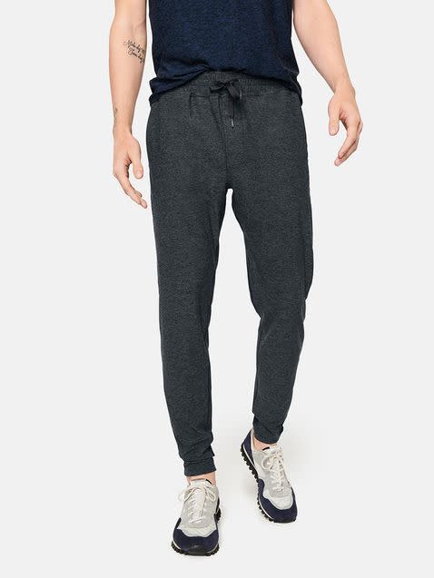 outdoor voices cloudknit sweatpants, fitness gifts