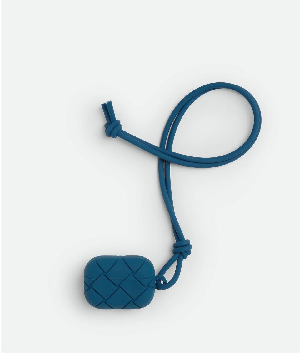 BOTTEGA VENETA AirPods Pro Case，NT$7,600圖片來源：BOTTEGA VENETA官網