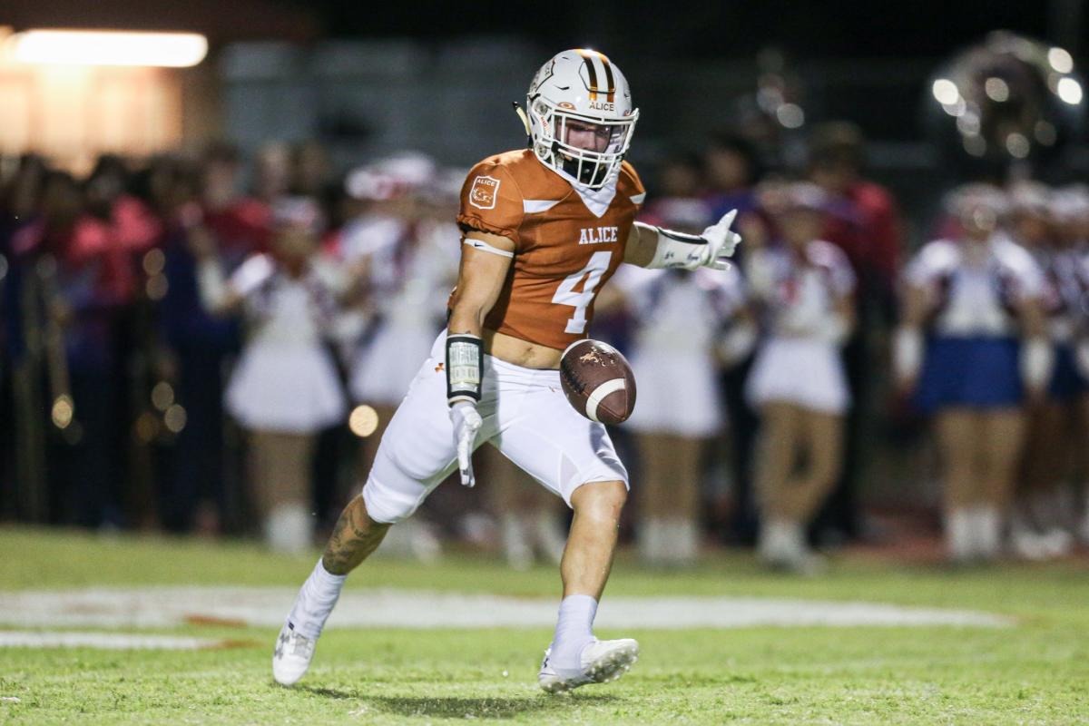 Here's who had the top performances in the first round of the UIL