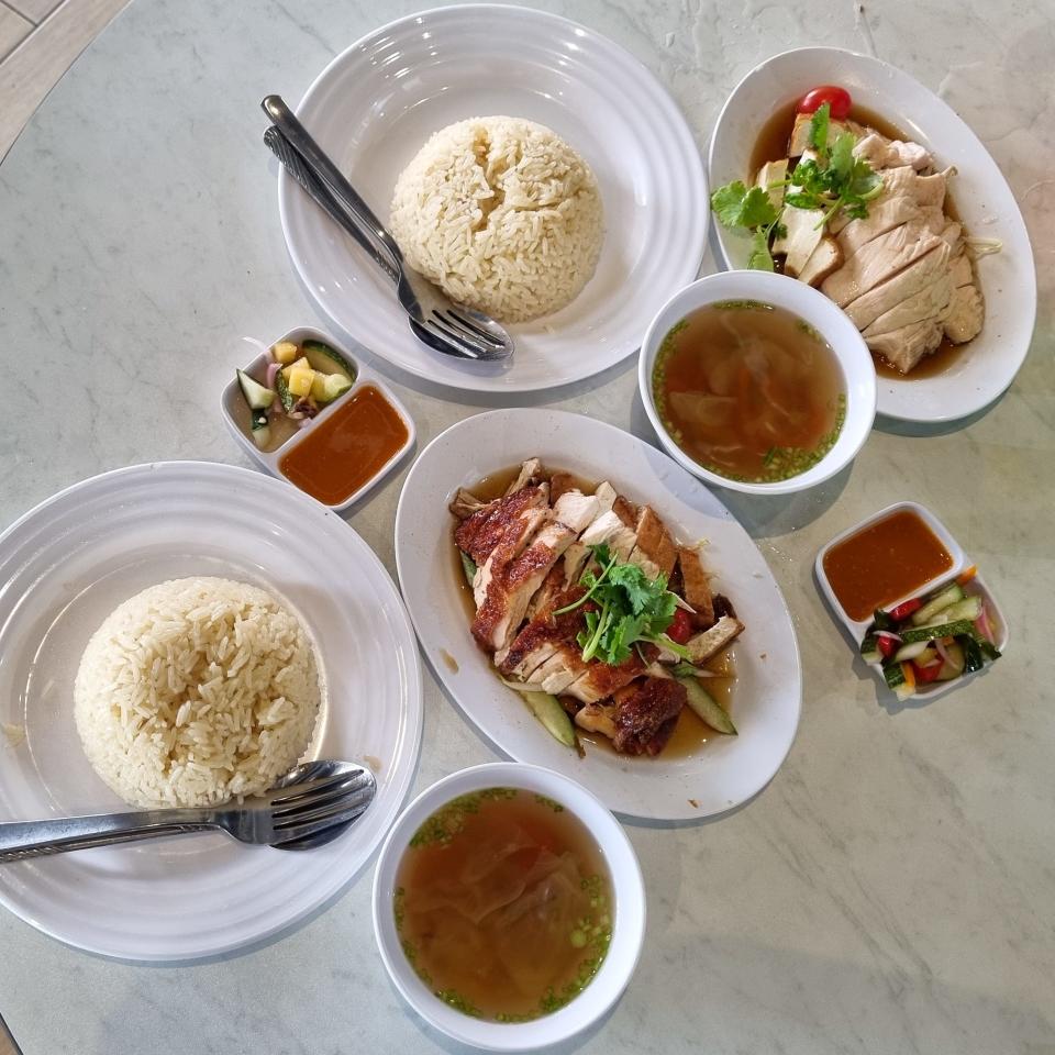 Image of dishes at Bruce Lee Chicken Rice