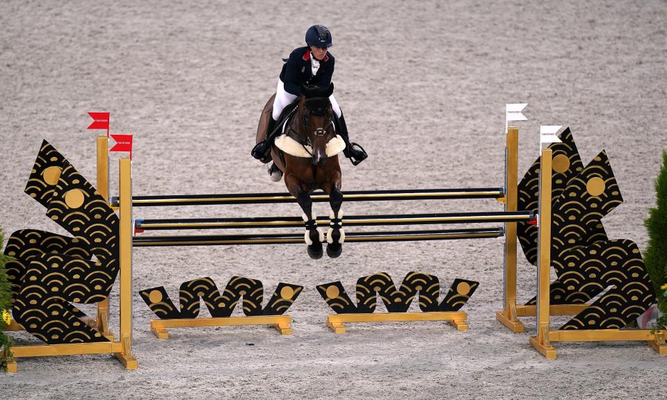 Laura Collett jumps clear (Adam Davy/PA) (PA Wire)