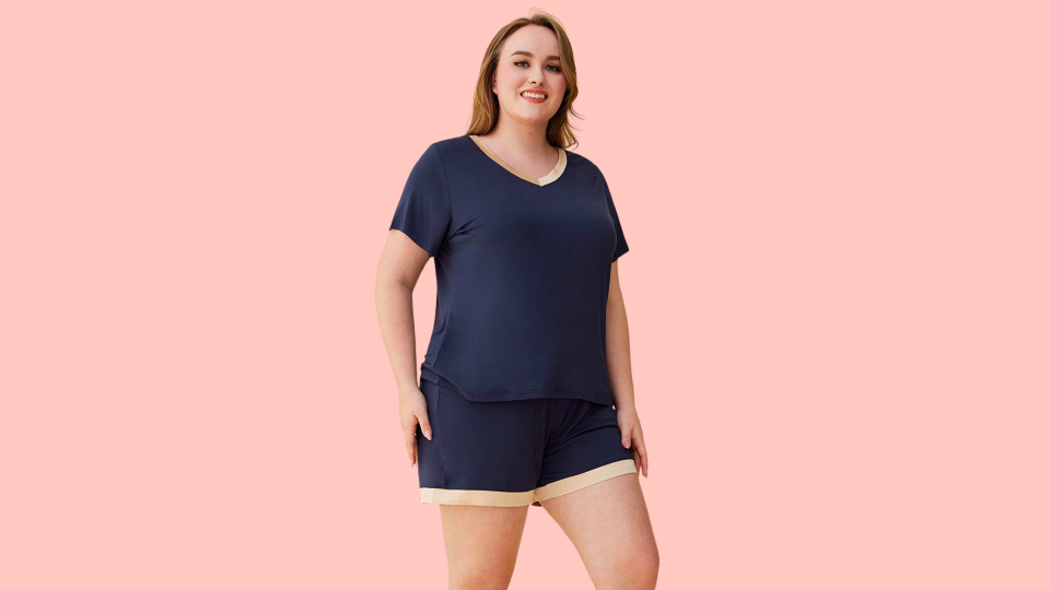 The Latuza short sleep set comes in sizes small to 4X.